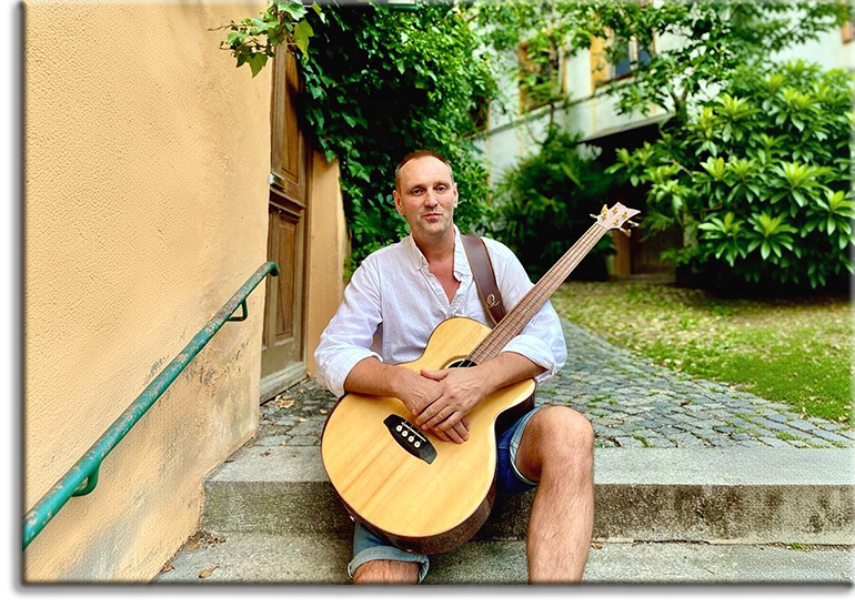 Tom_brueckner_in Tom_brueckner_in